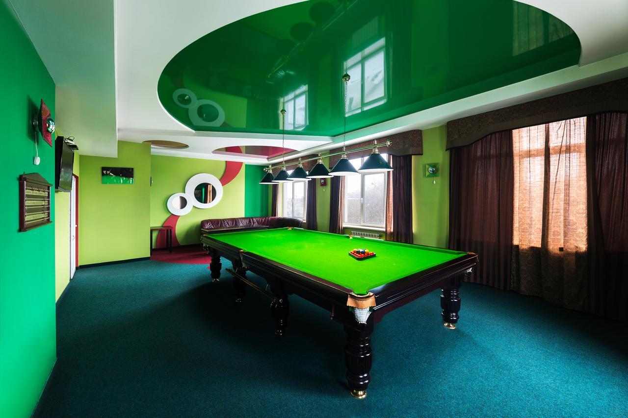 Snooker Hotel Lviv Eksteriør billede