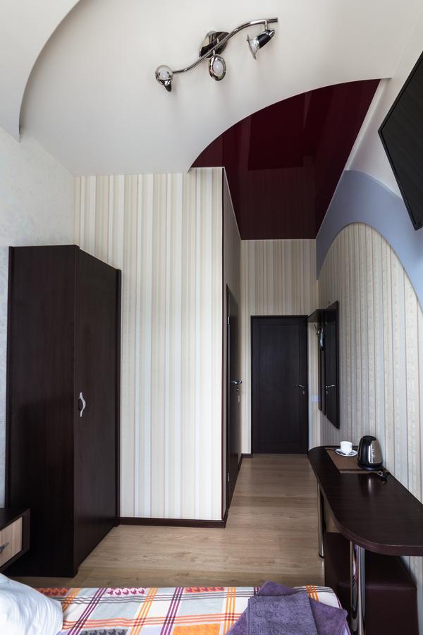 Snooker Hotel Lviv Eksteriør billede